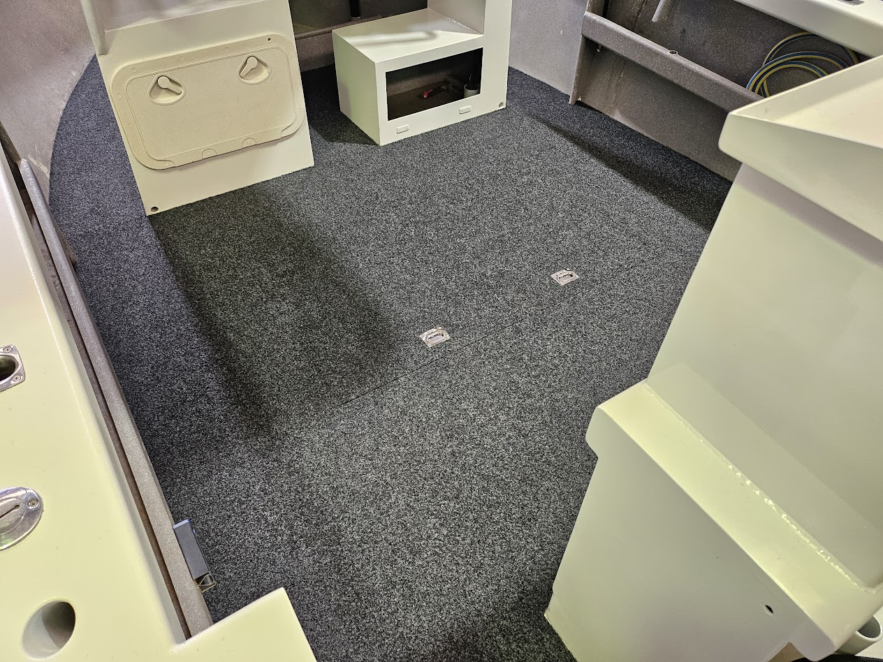 Centre console fitted with Raider Tornado carpet