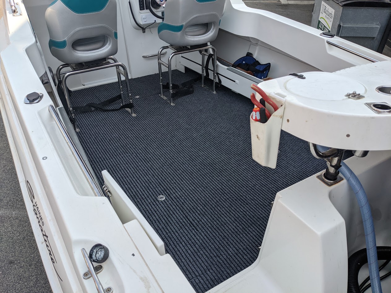 Decord ribbed boat carpet swatch